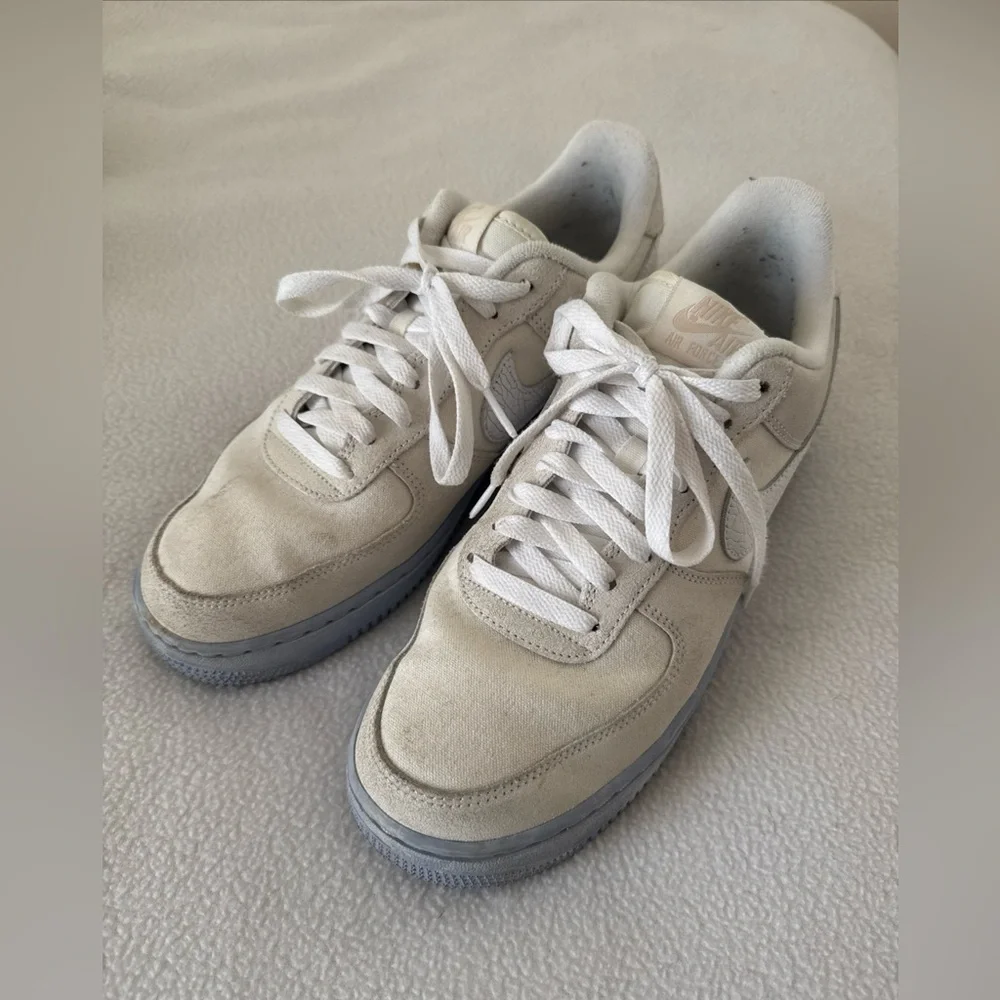 Nike great preowned